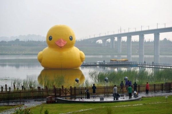 Un canard gonflable géant à Pékin