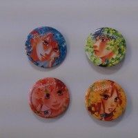 Les jolies badges de Chihayafuru chez Pika lors de Japan Expo