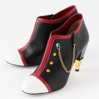 Des chaussures Utena la fillette révolutionnaire