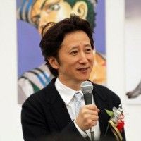 Hirohiko Araki, le mangaka de la série Jojo lors de la cérémonie du Festival Arts Media à Tokyo