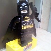 Locaux de #Warner aux couleurs de #Lego