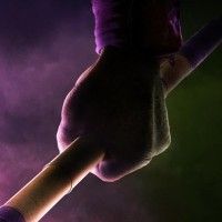 Affiche Ninja Turtles Donatello, la tortue intello au bandana violet avec un baton. Voir la bande-annonce française http://www.tvhland.com/... [lire la suite]