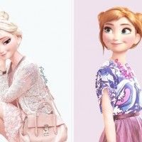 Les princesses Anna et Elsa La Reine Des Neiges en tenues modernes