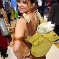 #Yoda derrière le dos de la princesse Leia Organa #StarWars