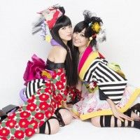 Yanakiku 2 jolies chanteuses au salon Hyper Japan en Angleterre