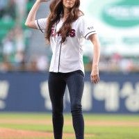 Megan Fox à Séoul pour la promo de #NinjaTurtles c'est de la balle !