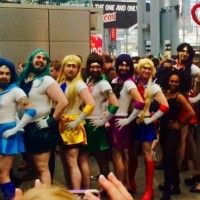 Une bande de mâles Sailor Moon