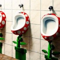 Je vous assure cet urinoir ne mord pas! Quoique... #SuperMario #Nintendo