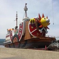 Le bateau de #OnePiece existe en vrai dans un parc à thème à Nagoya