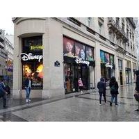 Disneystore des Champs Élysées  aux couleurs de Toy Story 4